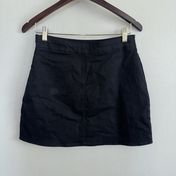 Mi Ami Marty Black Embroidered Floral Mini Skirt Womans Size M - Picture 2 of 9